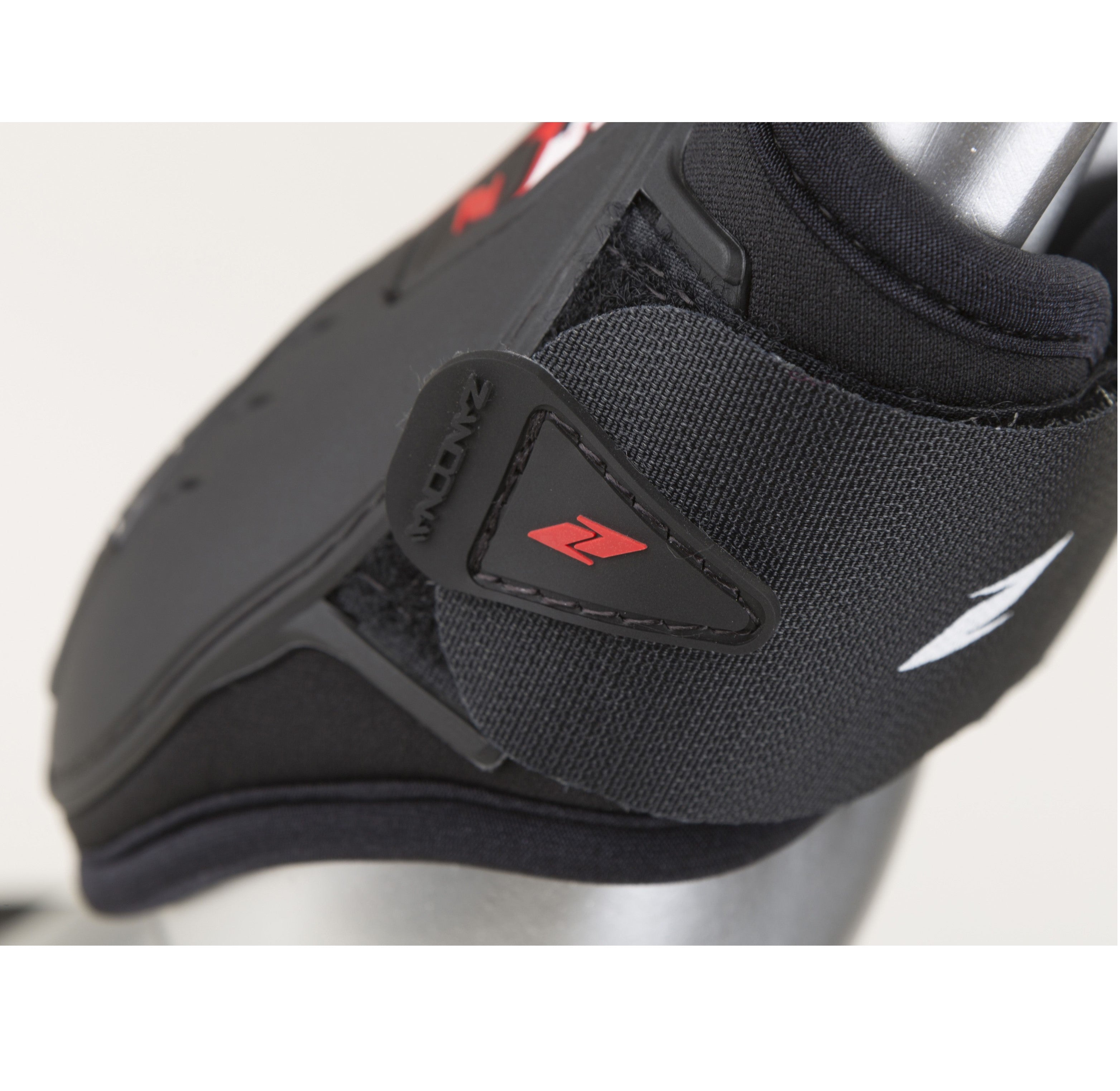 Tendon Boots, Dressage Boots, Brushing Boots & Bell Boots for Horses