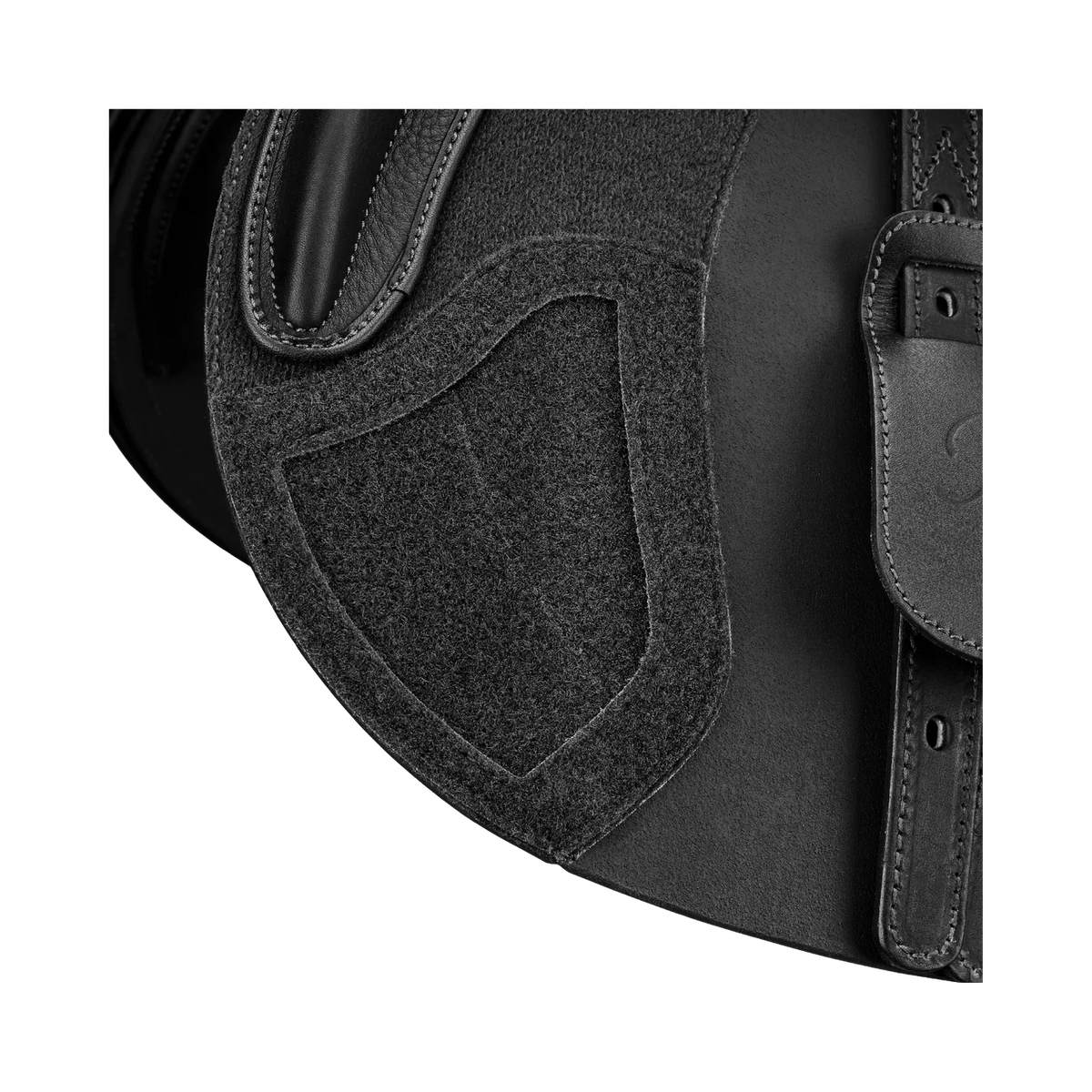 Bates Apex Jump Saddle