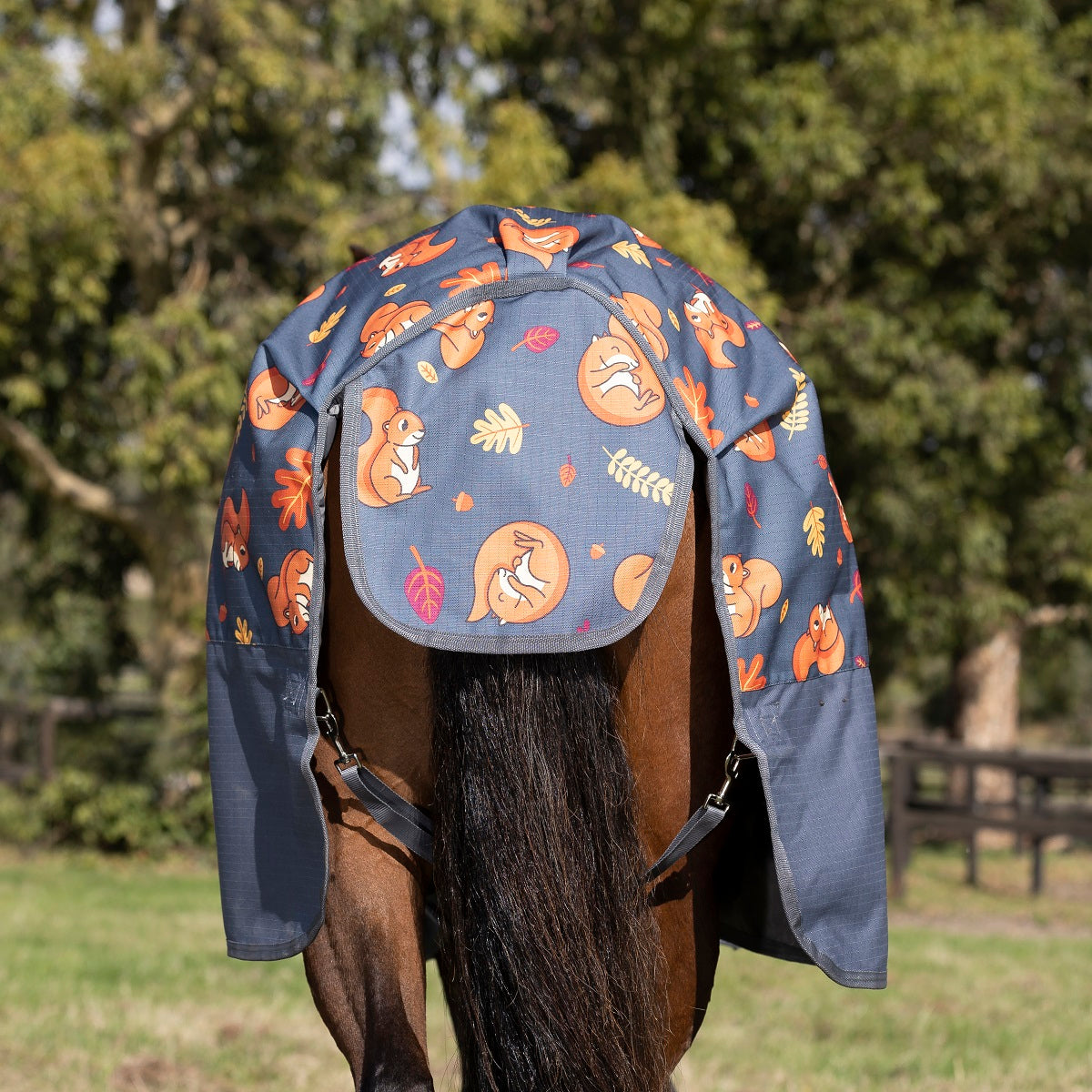 Weatherbeeta ComFiTec Essential Combo Neck Lite Plus - Squirrel Print