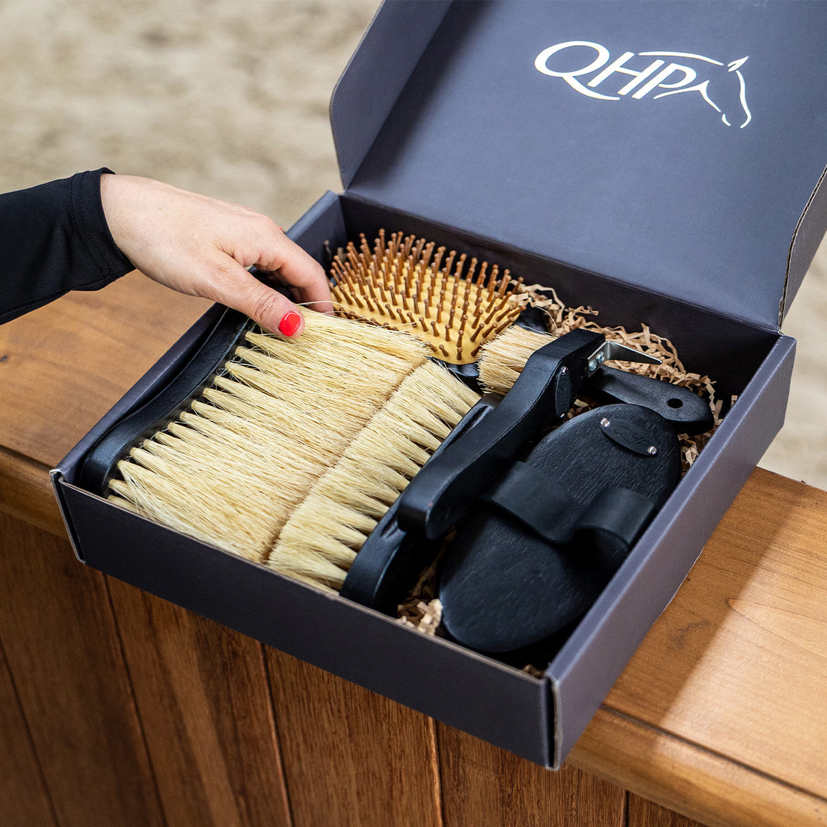 QHP Grooming Set - Royal Black