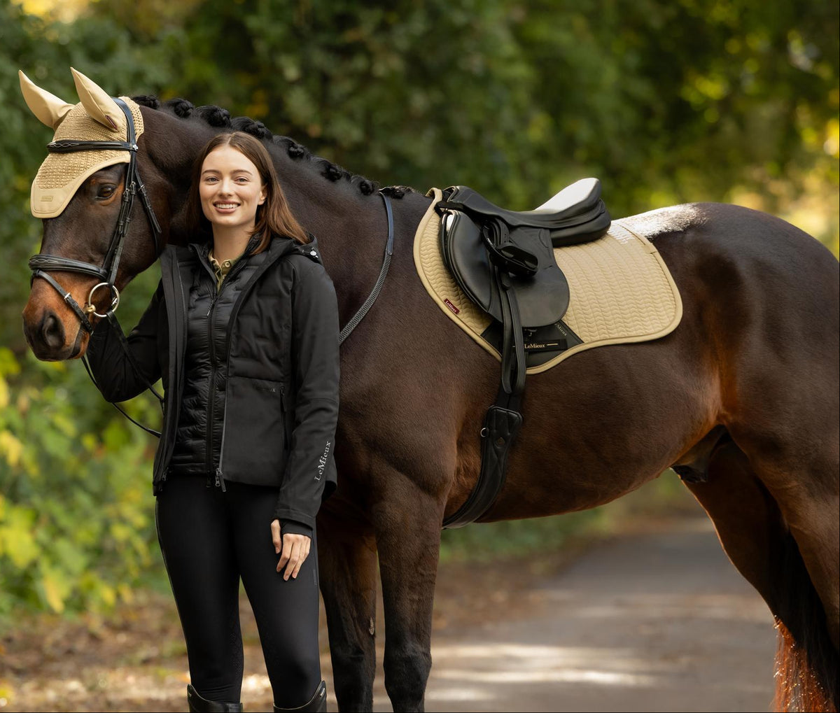 LeMieux Essence Close Contact Square Saddle Pad - AW26