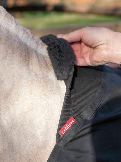 LeMieux Anti Rub Bib
