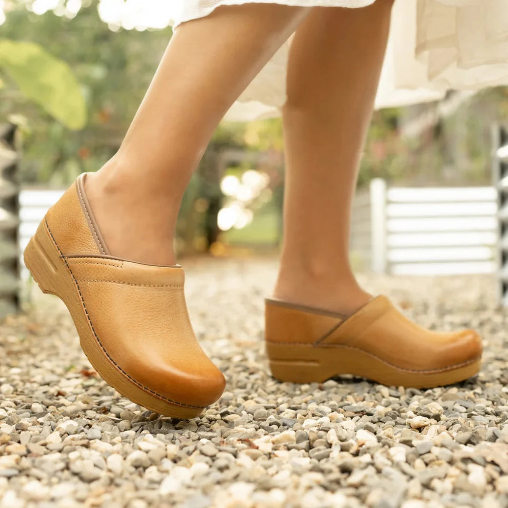Dansko Professional Clog - Honey Distressed